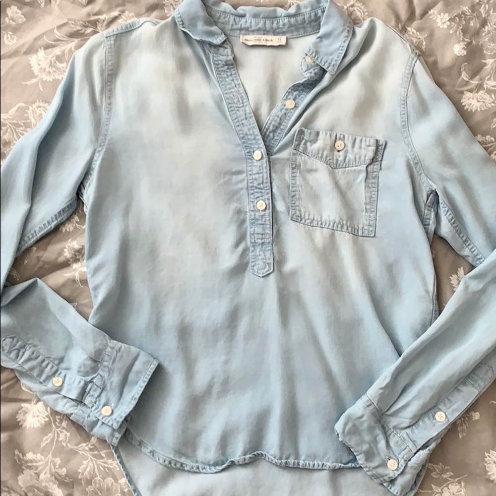 Abercrombie & Fitch xs denim shirt